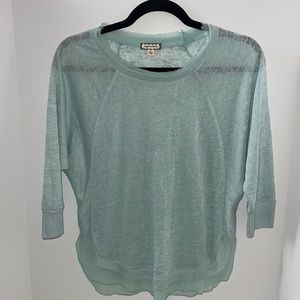 Woman’s Blouse Eyeshadow